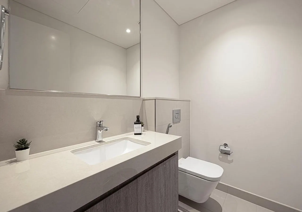 Full Burj Khalifa View - Opposite Dubai Mall Access - 8 Min Walk To Mall & Fountain - Luxury 2Br 0*,  Egyesült Arab Emírségek