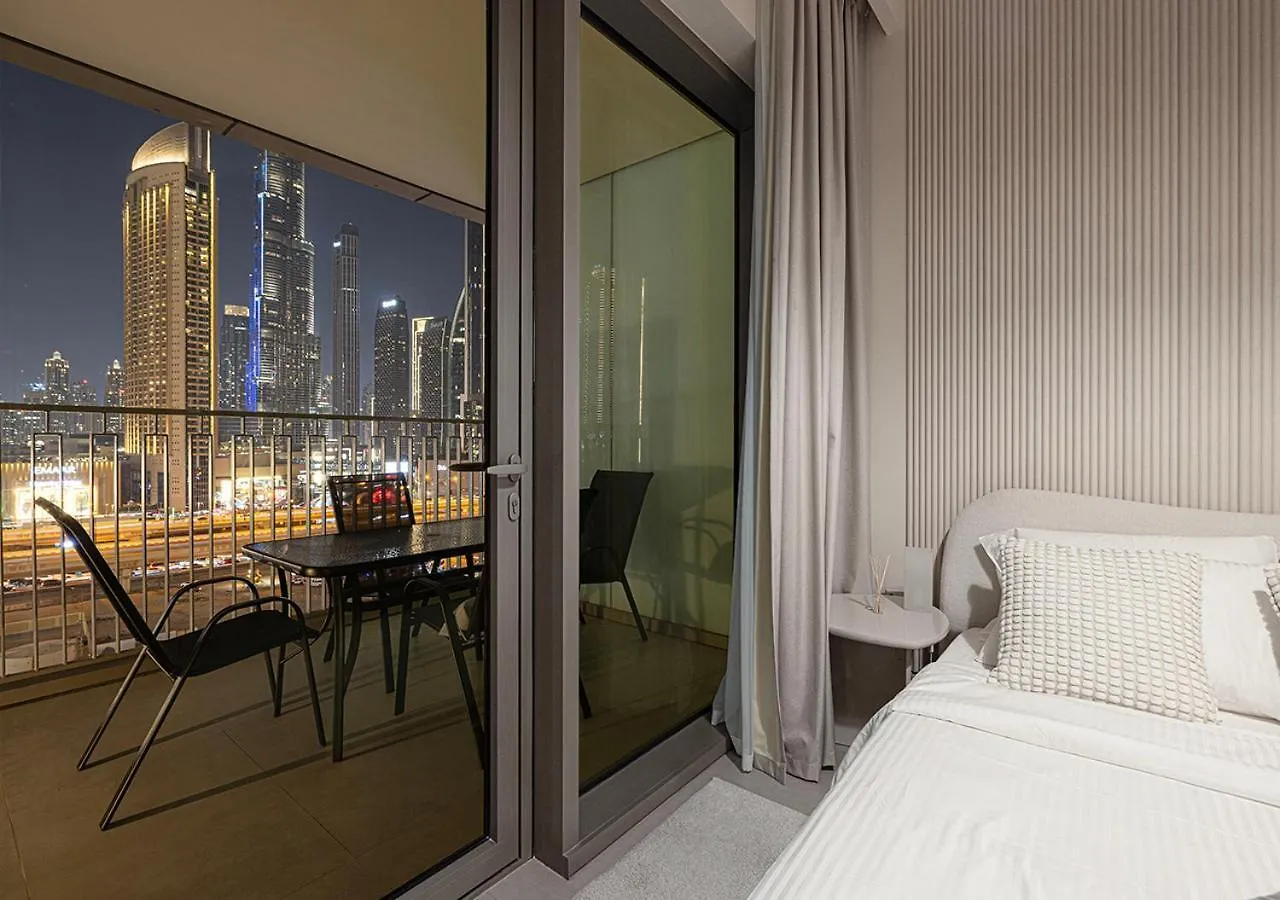 Full Burj Khalifa View - Opposite Dubai Mall Access - 8 Min Walk To Mall & Fountain - Luxury 2Br