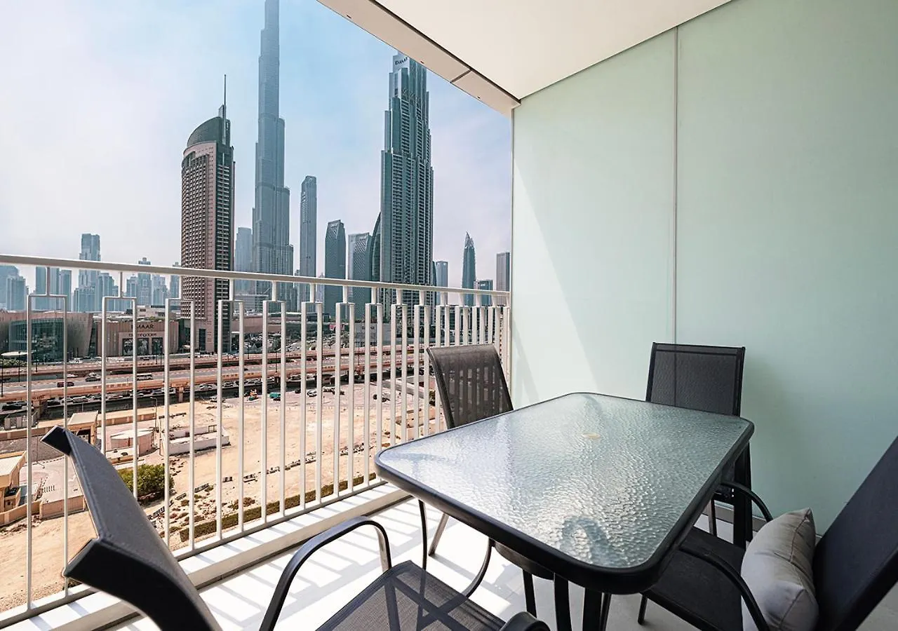 Full Burj Khalifa View - Opposite Dubai Mall Access - 8 Min Walk To Mall & Fountain - Luxury 2Br 0*,  Egyesült Arab Emírségek
