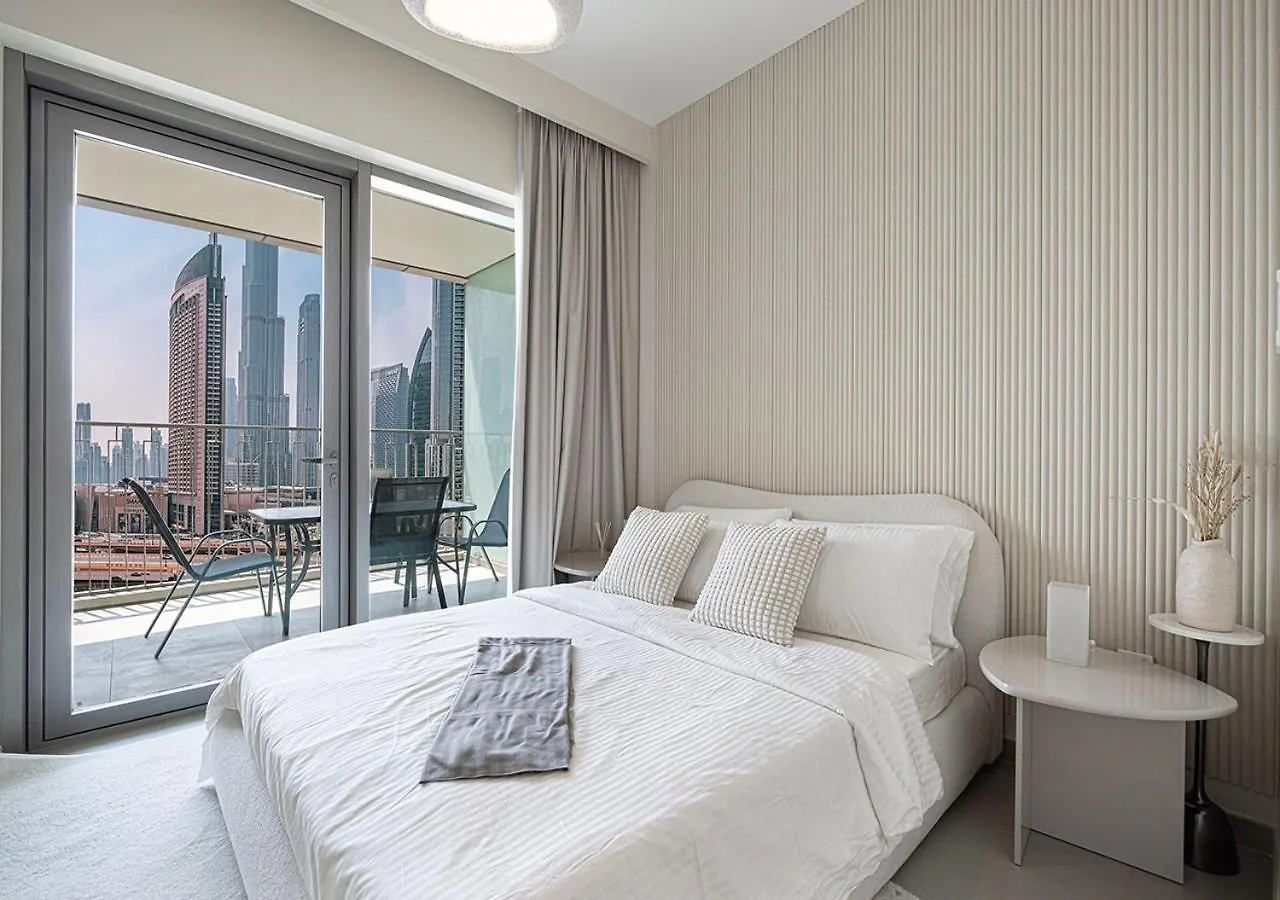Full Burj Khalifa View - Opposite Dubai Mall Access - 8 Min Walk To Mall & Fountain - Luxury 2Br 0*,  United Arab Emirates