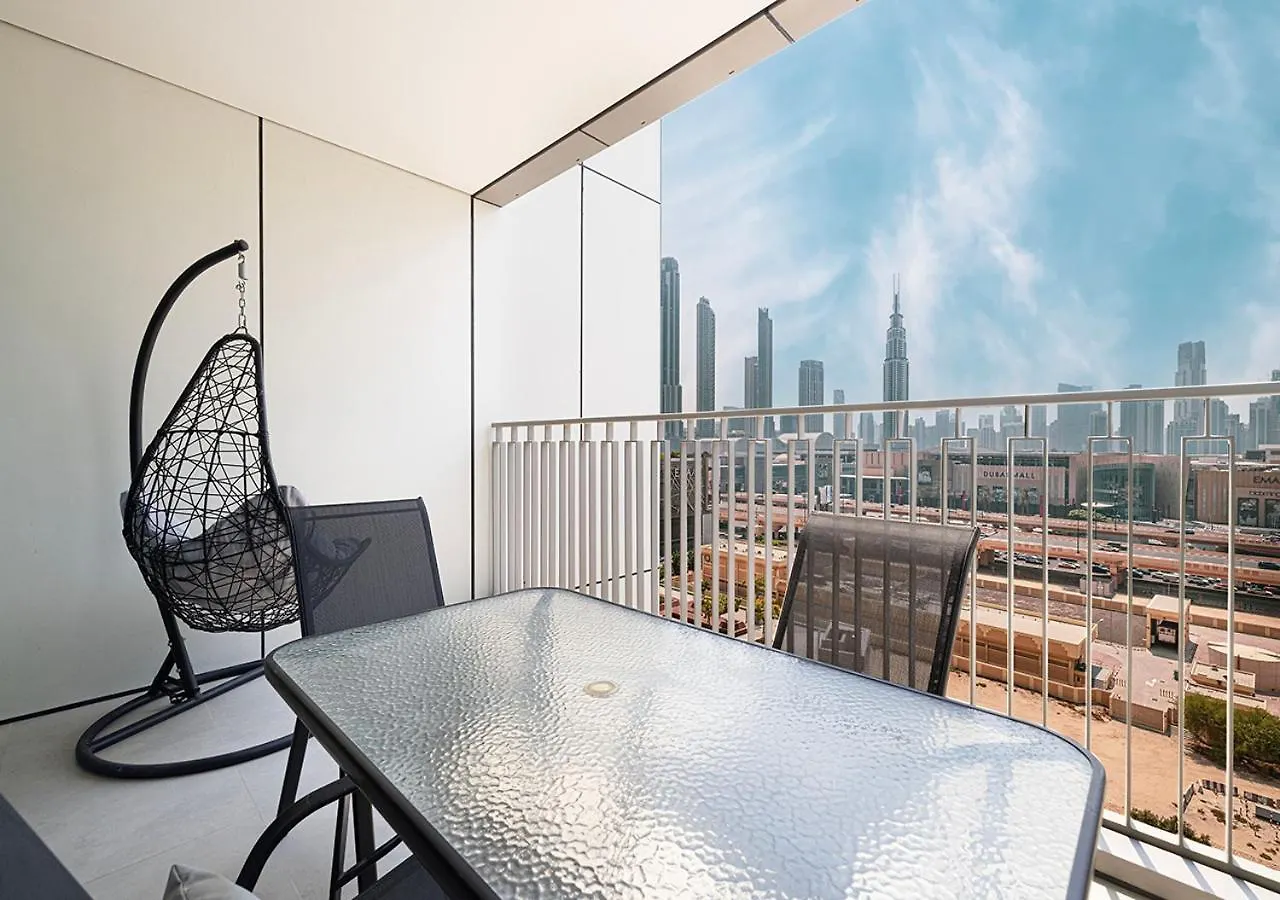 Full Burj Khalifa View - Opposite Dubai Mall Access - 8 Min Walk To Mall & Fountain - Luxury 2Br Apartment
