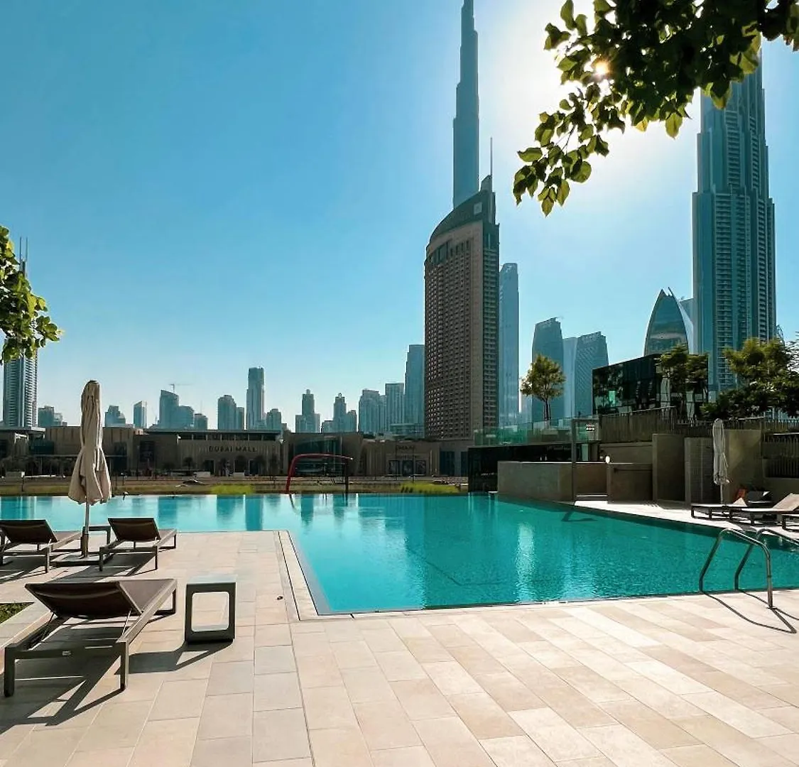 Full Burj Khalifa View - Opposite Dubai Mall Access - 8 Min Walk To Mall & Fountain - Luxury 2Br Egyesült Arab Emírségek